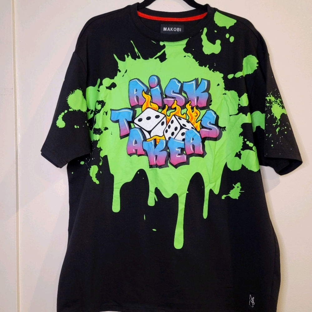 MAKOBI embroidered risk  taker T-shirt siz…
